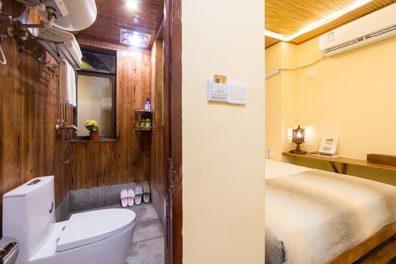 Hotel Hemu Shantang Street