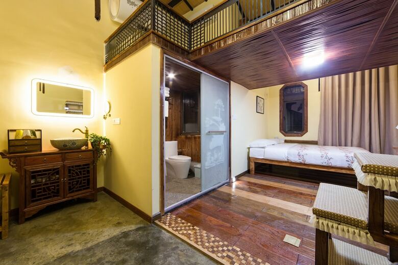 Hotel Hemu Shantang Street
