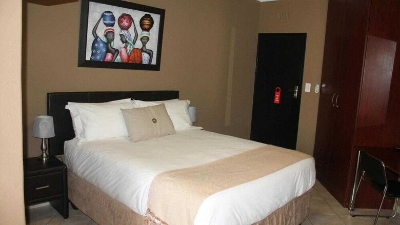 Hotel Sleep-time Guest Lodge