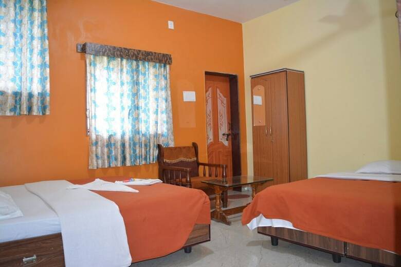 Hotel Atharv Resort
