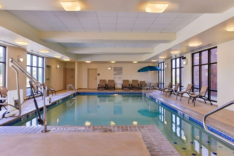 Hotel Hampton Inn Gonzales