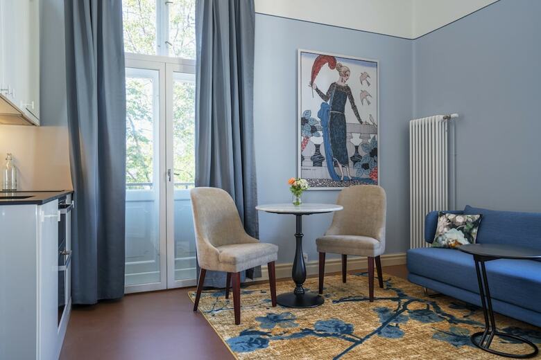 First Hotel & Suites Oslo West