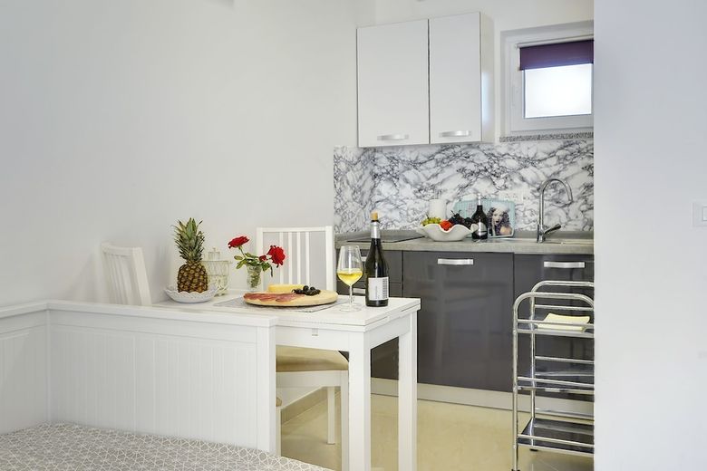 Diego Apartments