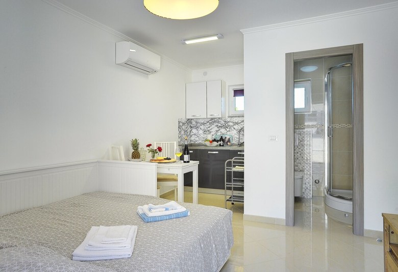 Diego Apartments