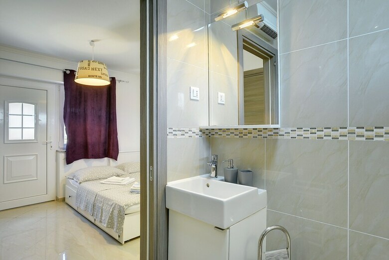 Diego Apartments