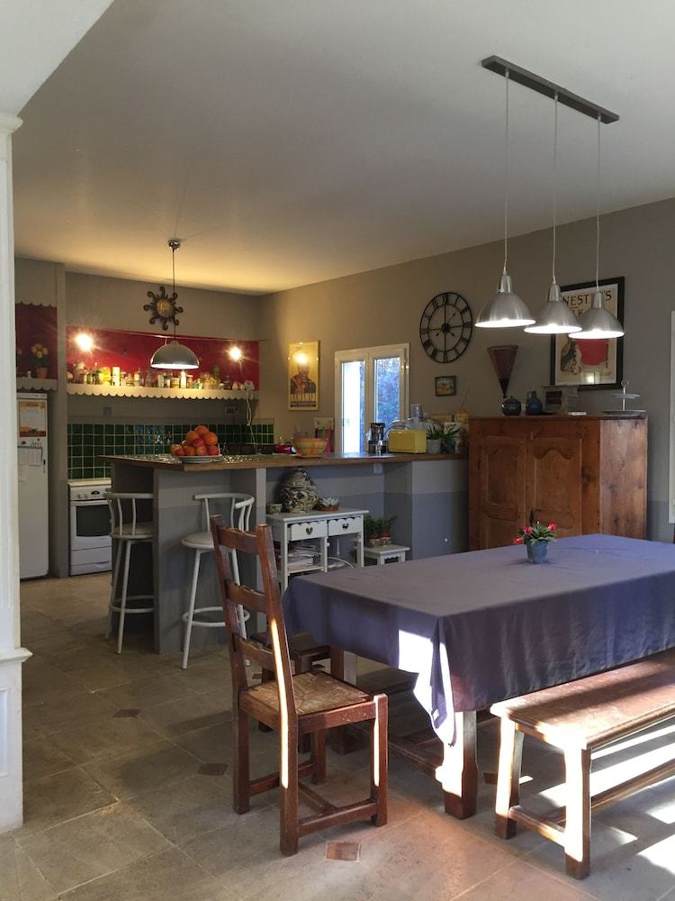 Hotel Bastide De Valv�rane