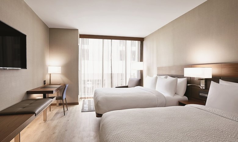AC Hotel Louisville Downtown