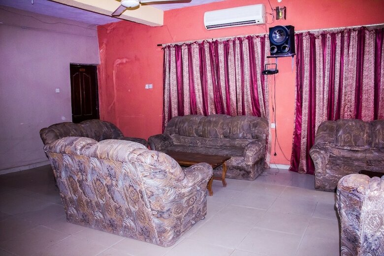 Moye Hotel