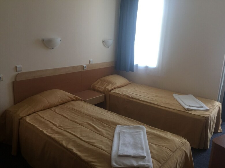 Family Hotel Sunday