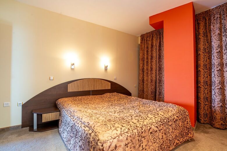 Family Hotel Sunday