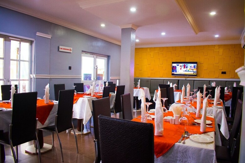 Hotel Esporta Suites