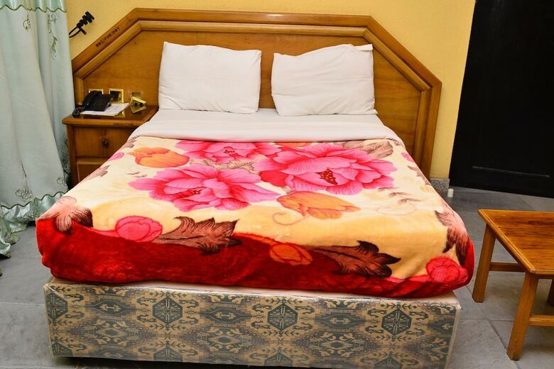 Hotel Bbs Diamond Suites