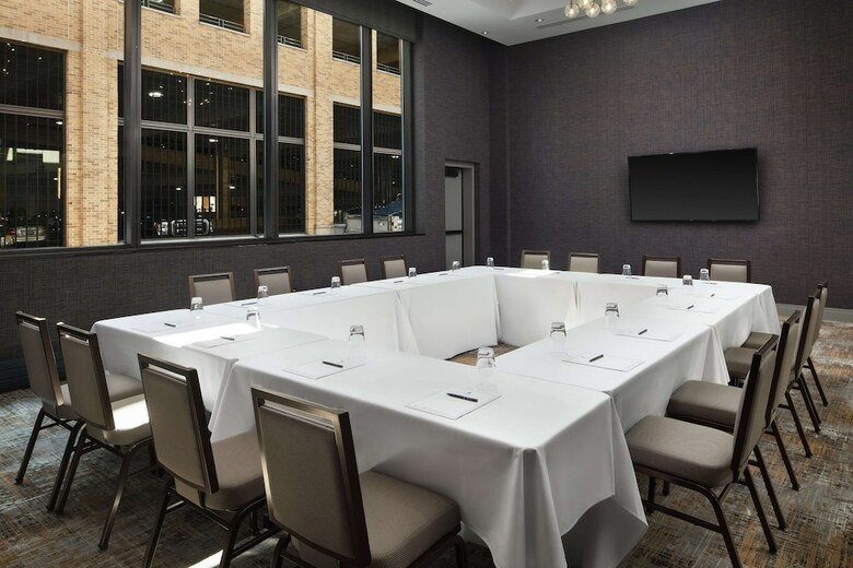 Hotel Embassy Suites By Hilton South Bend At Notre Dame
