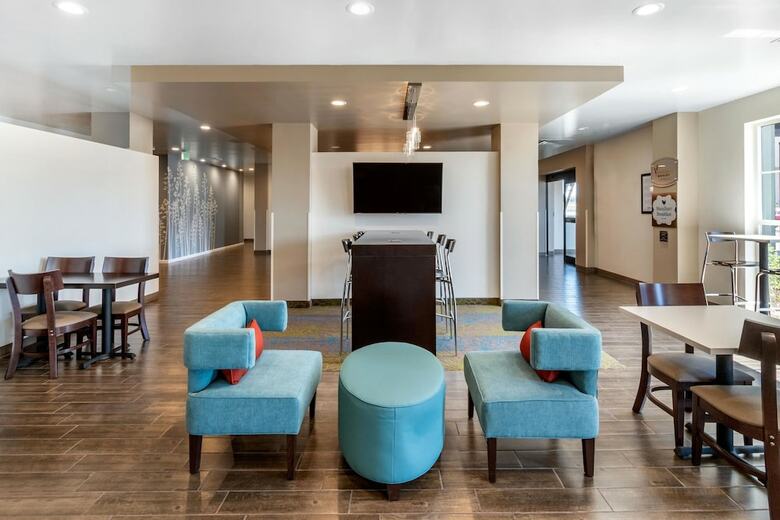 Hotel Mainstay Suites Denver International Airport
