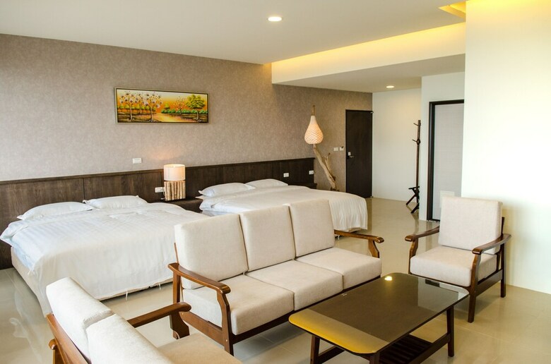 Hotel Hola Sea View B&B
