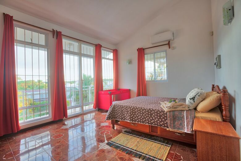 Hibiscus Villa