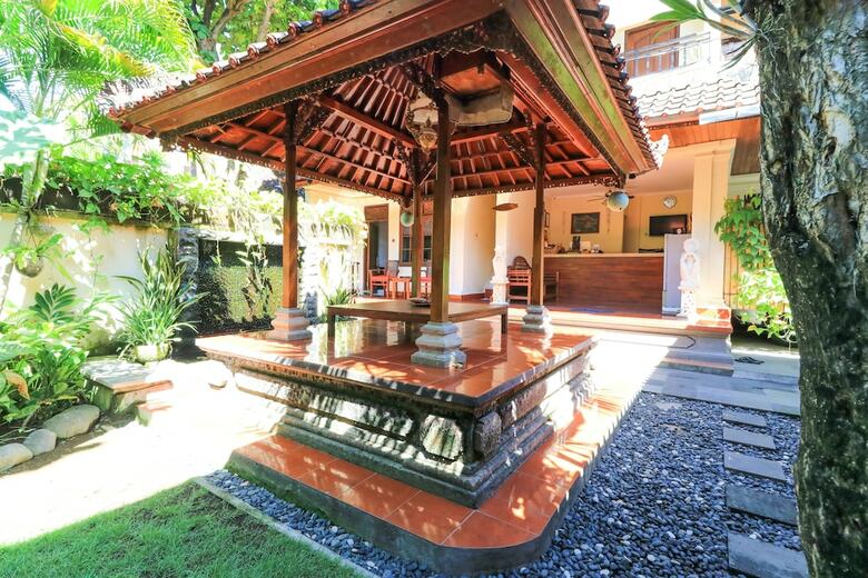 Bed & Breakfast Sari Indah Cottages