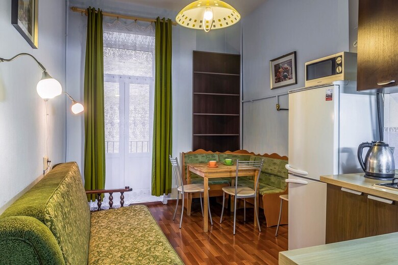 Friends Apartment On Griboedova 27