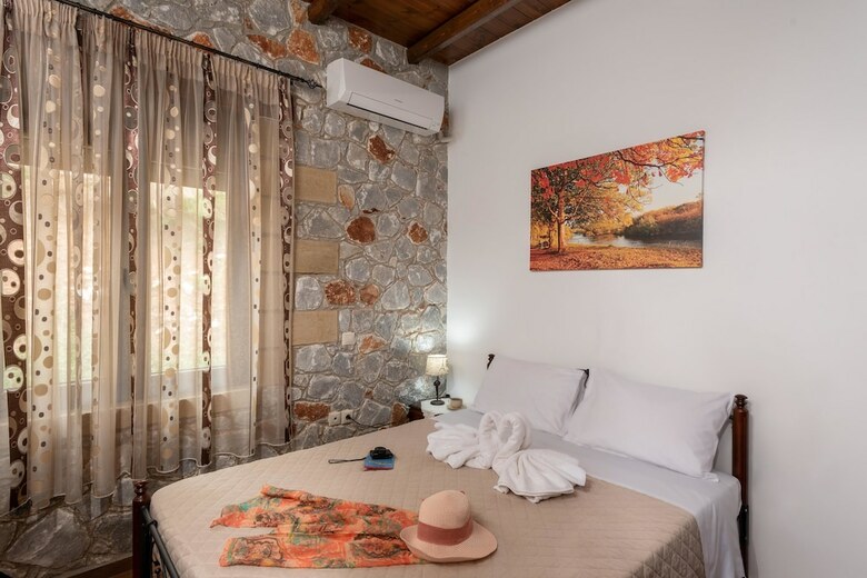 Villa Sunset Traditional House