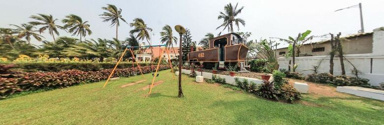 Chanakya Bnr Hotel