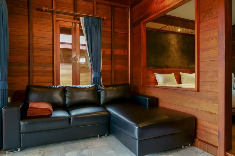 Hotel Khanom Cabana Beach Resort