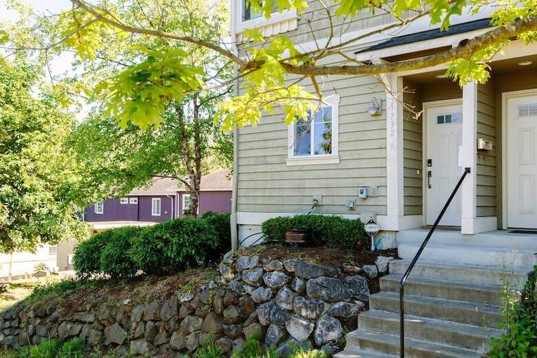 Seattle Vacation Home: The Chalet