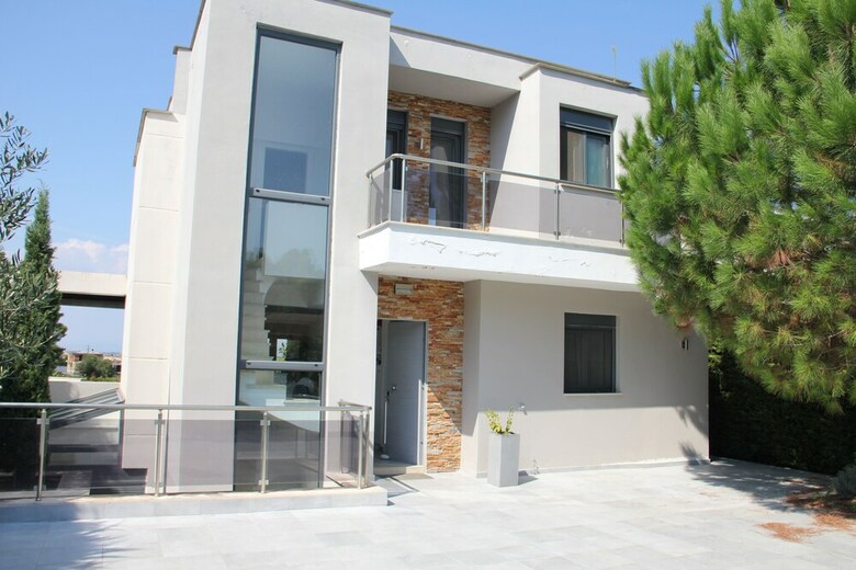 Sani Villa