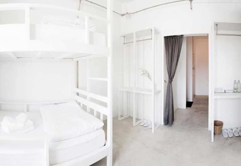 Hotel Flat White Cafe X Poshtel