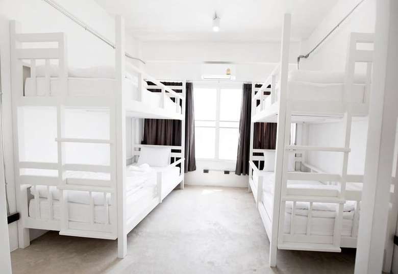 Hotel Flat White Cafe X Poshtel