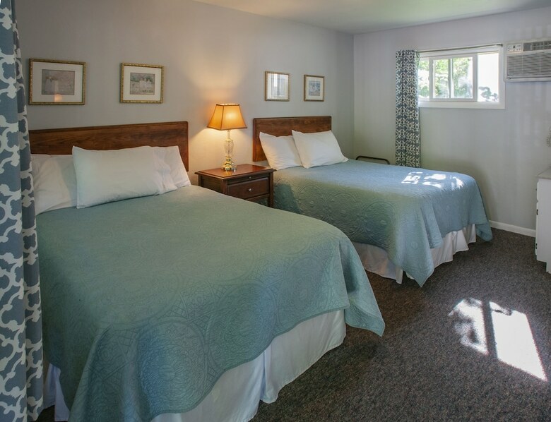 Hotel Cedar Court Inn