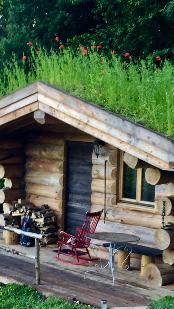 Les Cabanes Du Sal�ve