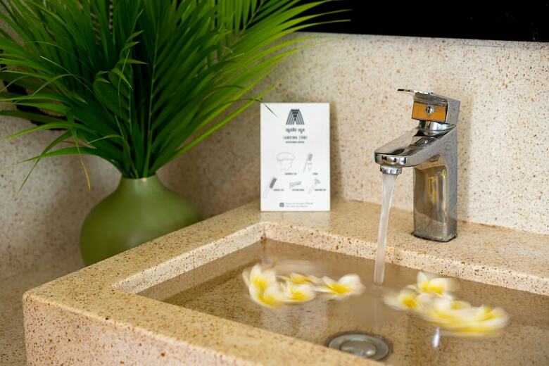 Landing Zone Boutique Hotel