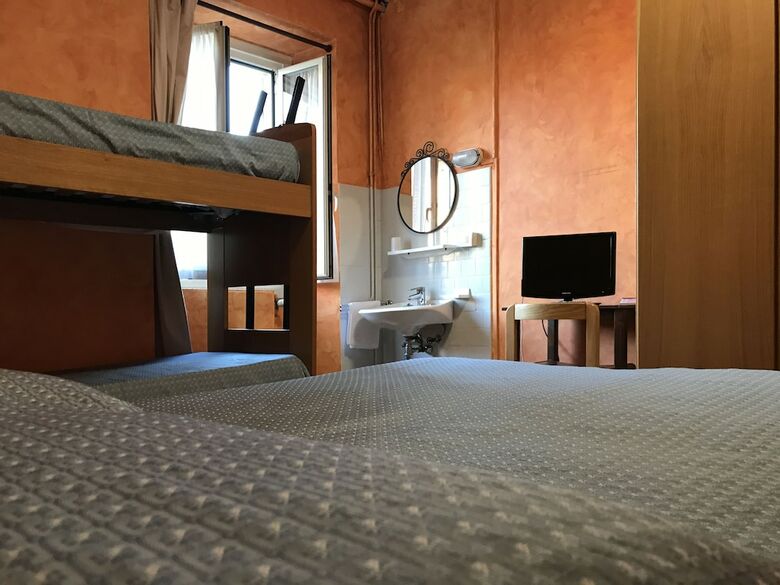 Hotel Albergo Ristorante Della Torre