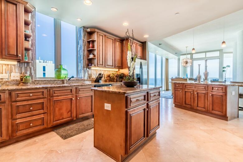 Lagoon Tower By Luxury Gulf Rentals