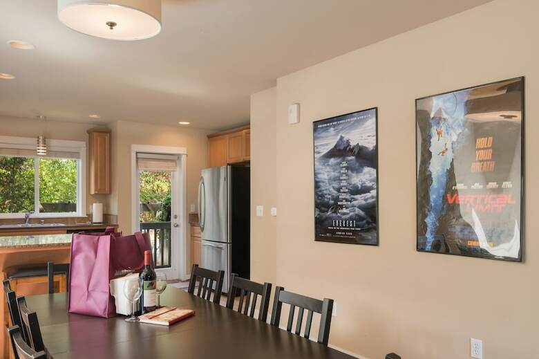 Seattle Vacation Home: Life's A Mountain