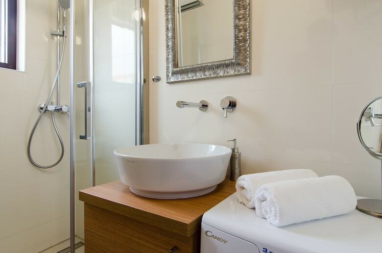 Hotel Guest House Tiramola