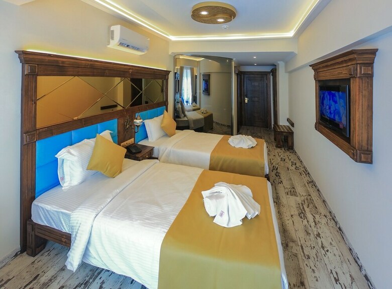 Reis Royal Hotel