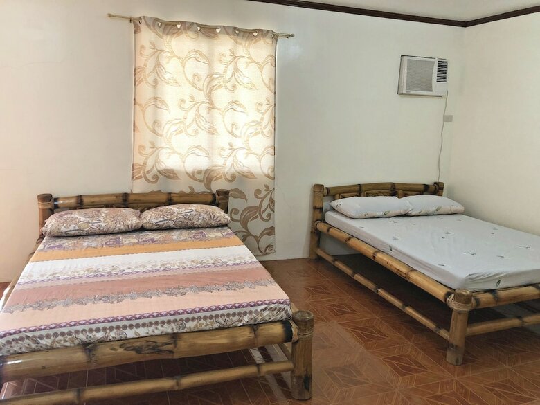 Hotel R & S Rest Place Resort