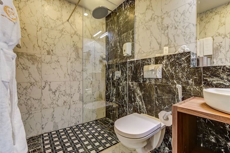Paul Apartments - Boutique Hotel