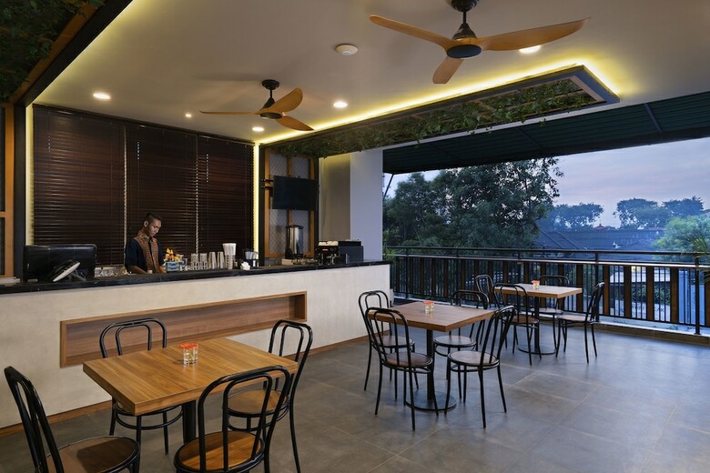 Batiqa Hotel Darmo - Surabaya