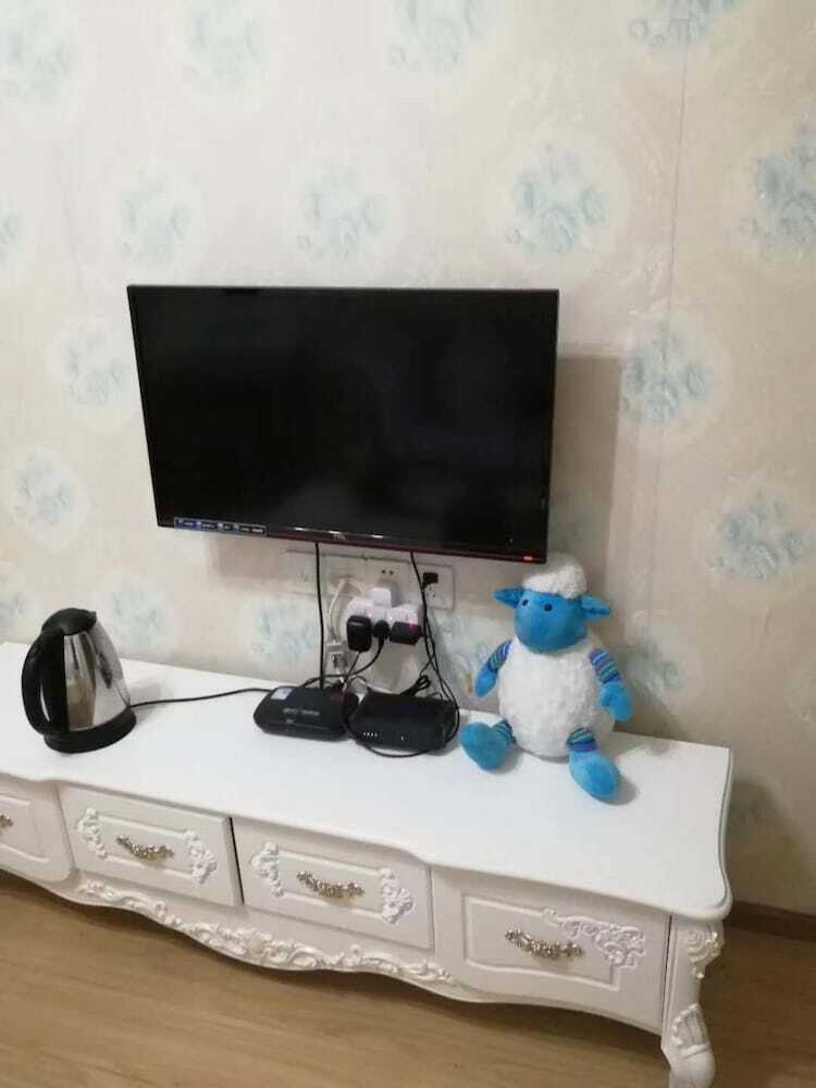 Wuhan Loving Home Apartment