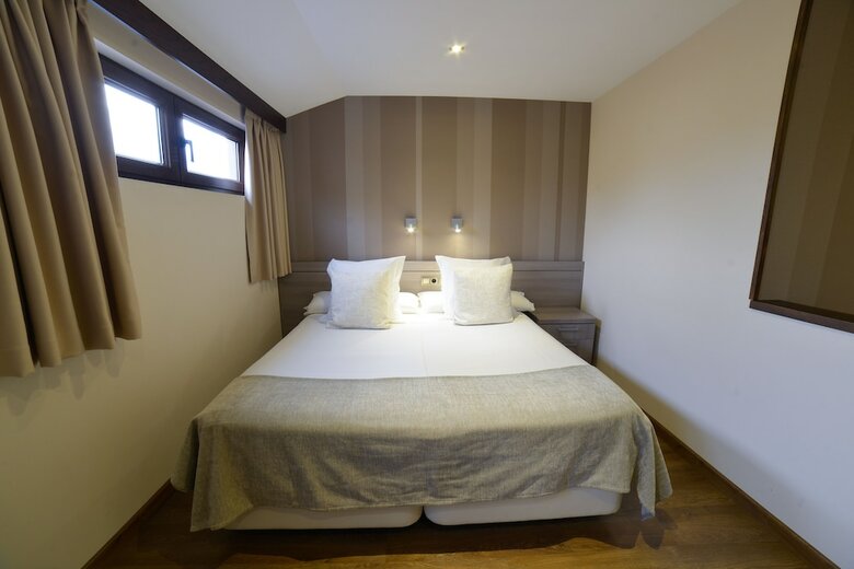 Apartamentos Turisticos Llanes