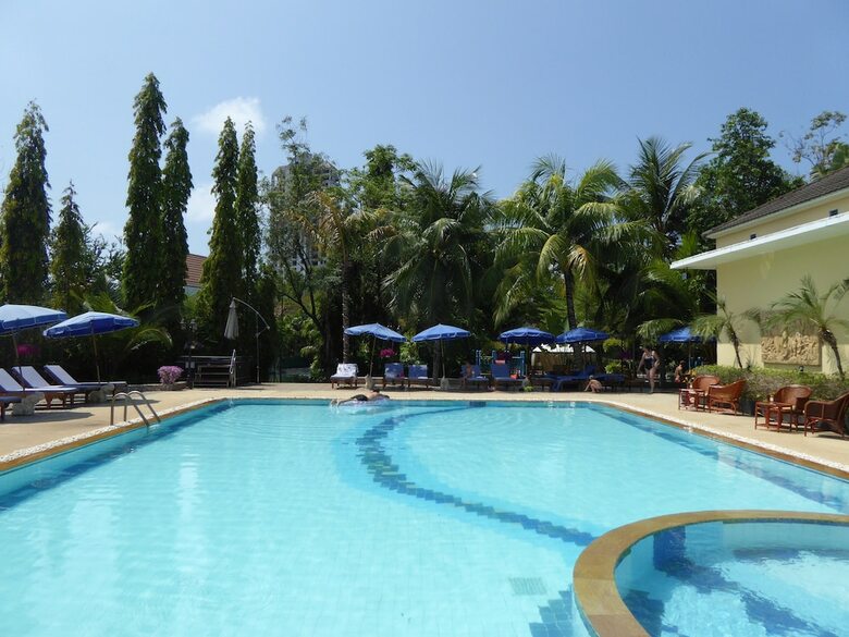 Tropicana Beach Villa At  Vip Resort