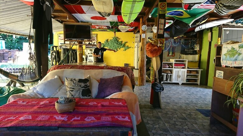 Hostal Welcome Surf Hostel