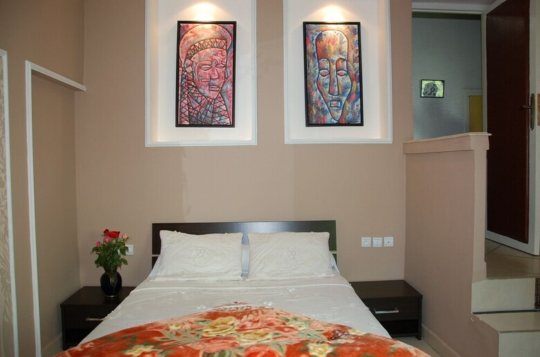 Hotel Ambassy H�tel
