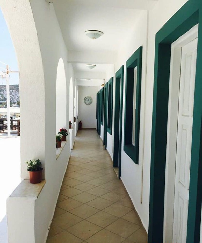 Estrella Beach Hotel