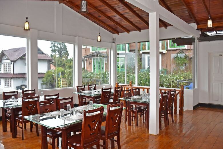 Oyo 331 Maha Royal Hotel