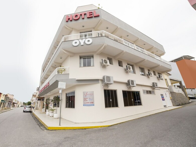 Oyo Videiras Palace Hotel