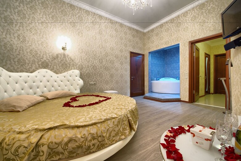 Alex Hotel On Marata 22