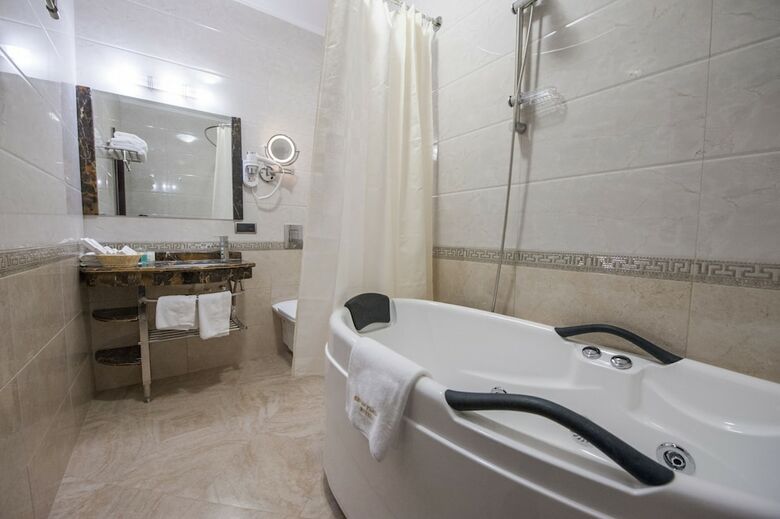 Sevan Plaza Hotel